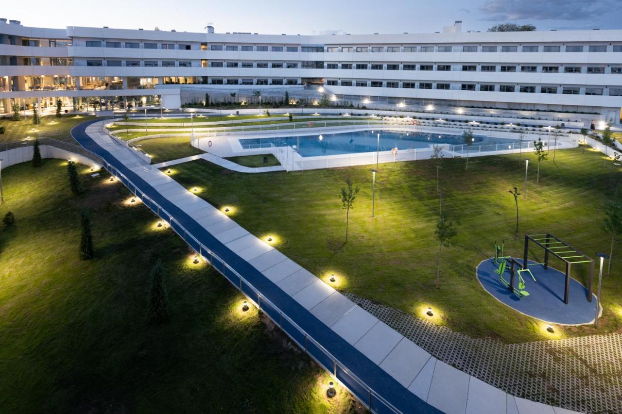 Student Experience Madrid Pozuelo - Luxury Hostel Посуэло-де-Аларкон Экстерьер фото