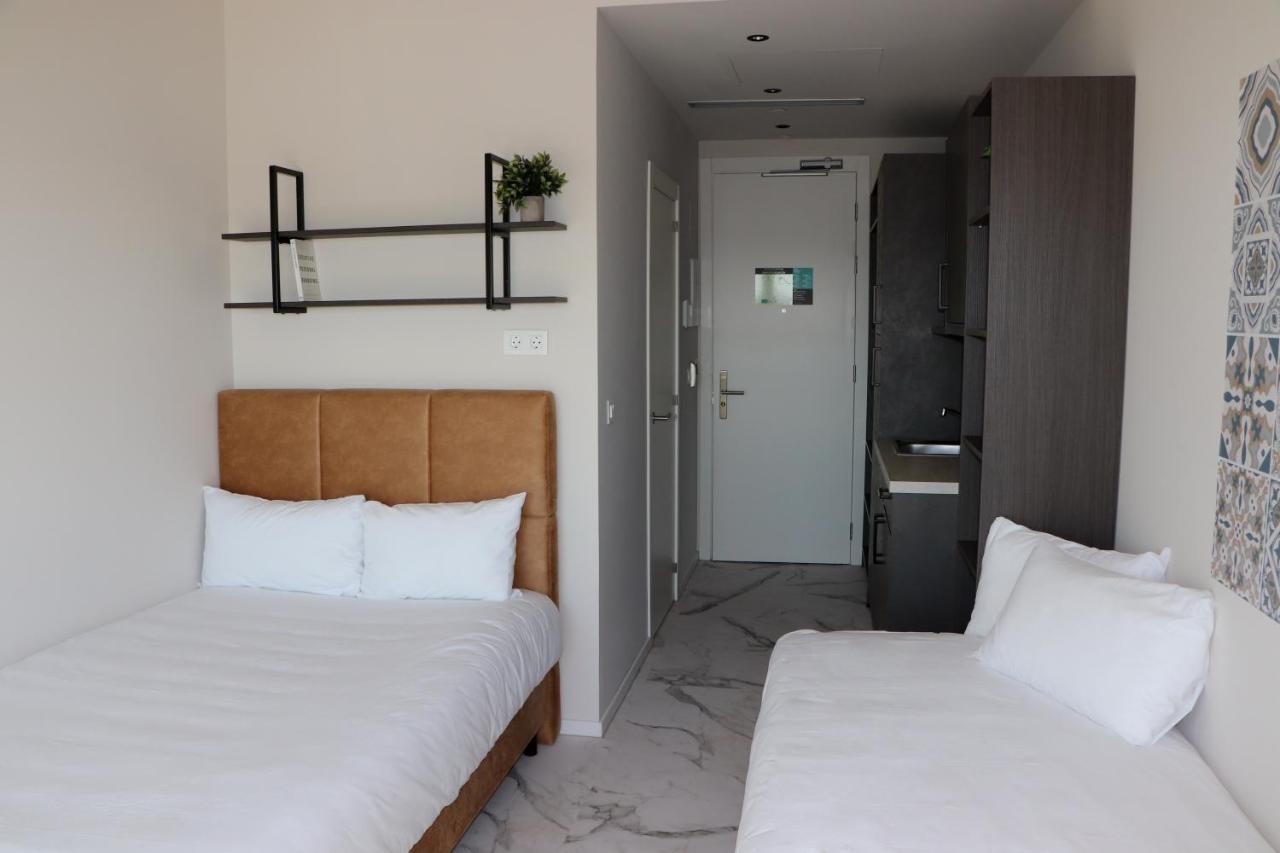 Student Experience Madrid Pozuelo - Luxury Hostel Посуэло-де-Аларкон Экстерьер фото