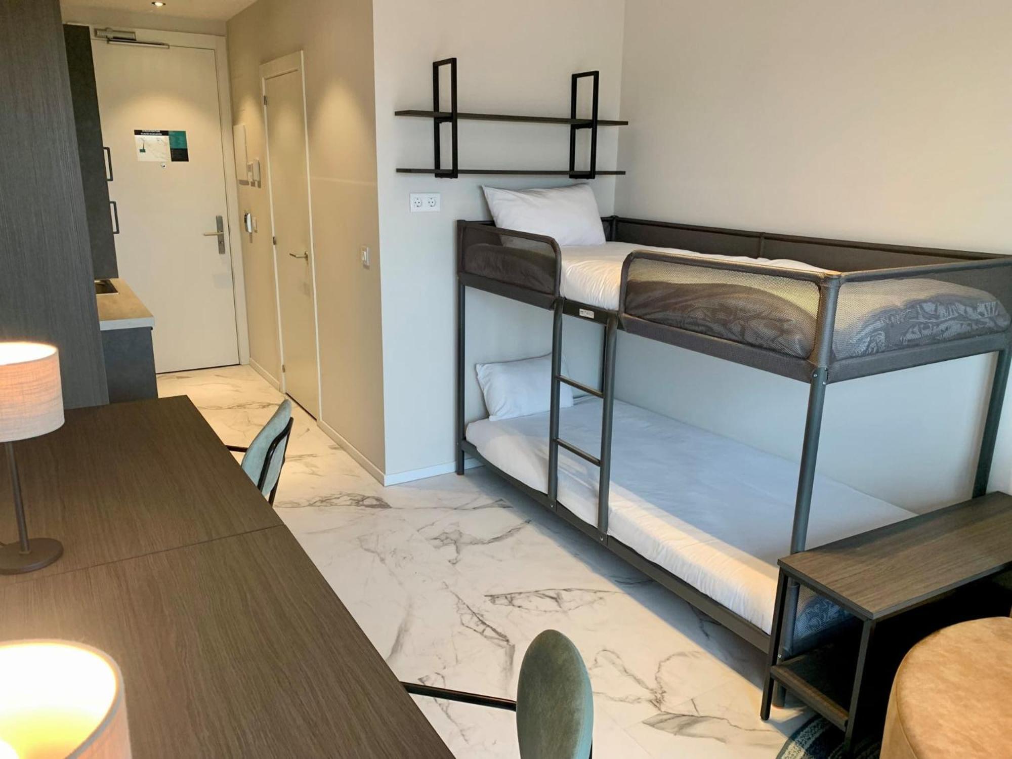 Student Experience Madrid Pozuelo - Luxury Hostel Посуэло-де-Аларкон Экстерьер фото